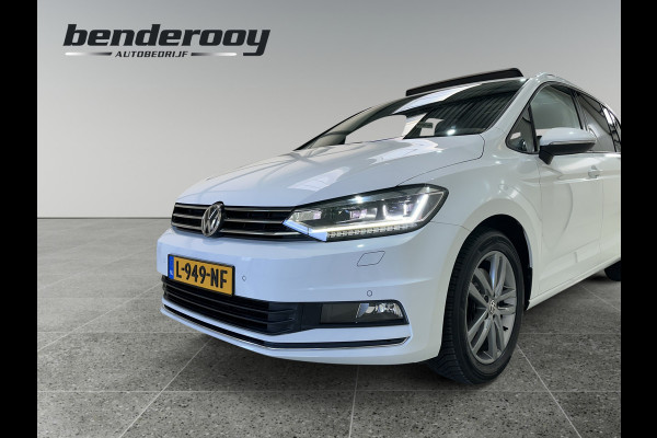 Volkswagen Touran 7p 1.4 TSI 150pk DSG Highline | Pano dak | Trekhaak Volkswagen Touran 7p 1.4 TSI 150pk DSG Highline | Pano dak | Trekhaak