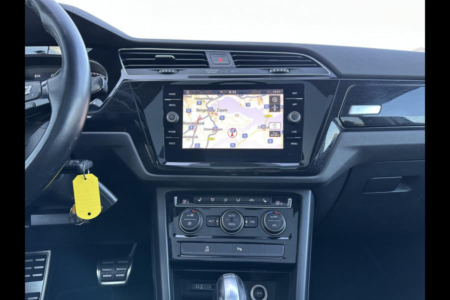 Volkswagen Touran 7p 1.4 TSI 150pk DSG Highline | Pano dak | Trekhaak Volkswagen Touran 7p 1.4 TSI 150pk DSG Highline | Pano dak | Trekhaak