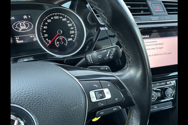 Volkswagen Touran 7p 1.4 TSI 150pk DSG Highline | Pano dak | Trekhaak Volkswagen Touran 7p 1.4 TSI 150pk DSG Highline | Pano dak | Trekhaak