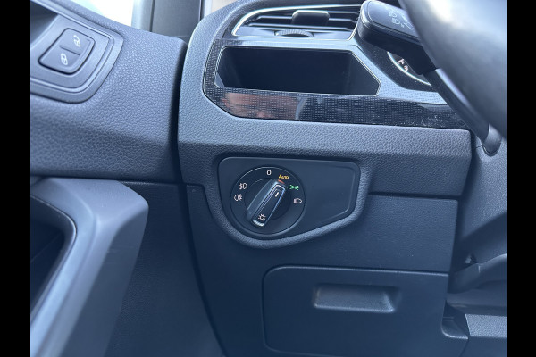 Volkswagen Touran 7p 1.4 TSI 150pk DSG Highline | Pano dak | Trekhaak Volkswagen Touran 7p 1.4 TSI 150pk DSG Highline | Pano dak | Trekhaak