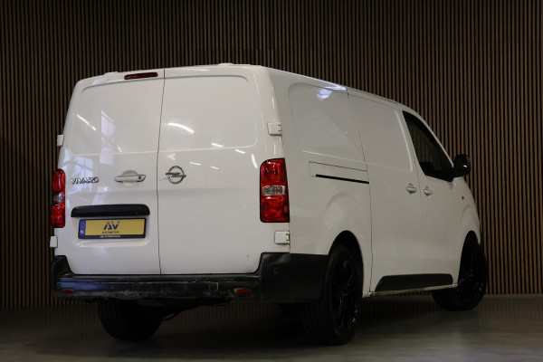 Opel Vivaro 2.0 CDTI L3H1 XL | CarPlay | Camera | Lederen bekleding | 3-Zitter | Blind Spot | Keyless entry | Climate control |  Dealer onderhouden | Nieuwe APK | Nieuwe vliegwiel / koppeling