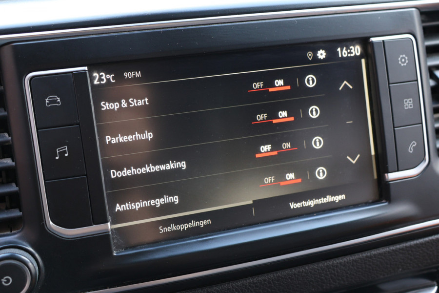 Opel Vivaro 2.0 CDTI L3H1 XL | CarPlay | Camera | Lederen bekleding | 3-Zitter | Blind Spot | Keyless entry | Climate control |  Dealer onderhouden | Nieuwe APK | Nieuwe vliegwiel / koppeling
