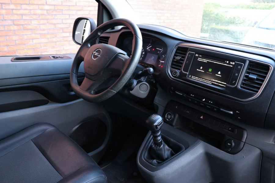 Opel Vivaro 2.0 CDTI L3H1 XL | CarPlay | Camera | Lederen bekleding | 3-Zitter | Blind Spot | Keyless entry | Climate control |  Dealer onderhouden | Nieuwe APK | Nieuwe vliegwiel / koppeling