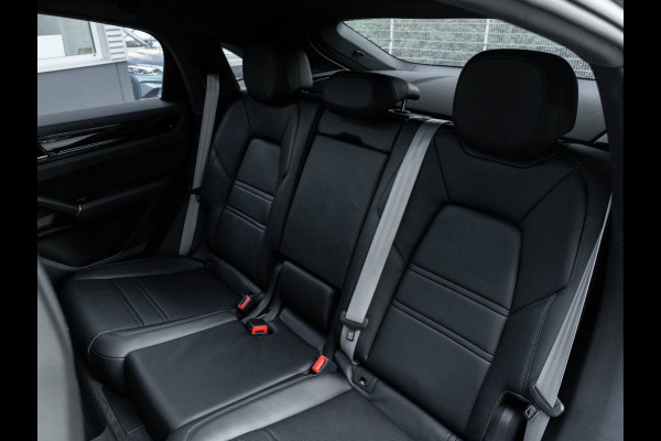 Porsche Cayenne Coupé 3.0 E-Hybrid - Pano - Sport Chrono - Trekhaak - Luchtvering - Achterasbesturing