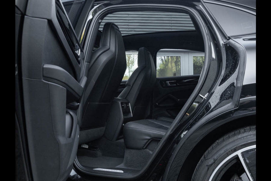 Porsche Cayenne Coupé 3.0 E-Hybrid - Pano - Sport Chrono - Trekhaak - Luchtvering - Achterasbesturing