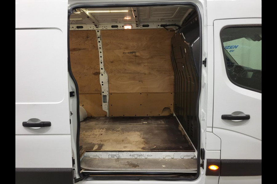 Opel Movano 2.3CDTI 164pk L4/H2 3500kg Trekgewicht Euro 6! Opel Movano 2.3CDTI 164pk L4/H2 3500kg Trekgewicht Euro 6!
