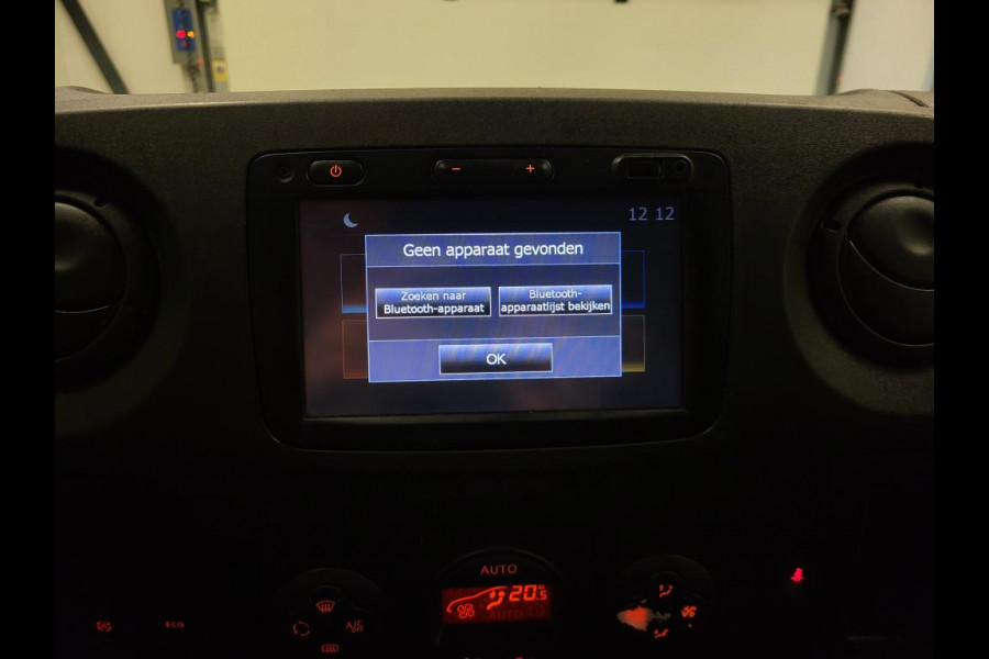 Opel Movano 2.3CDTI 164pk L4/H2 3500kg Trekgewicht Euro 6! Opel Movano 2.3CDTI 164pk L4/H2 3500kg Trekgewicht Euro 6!