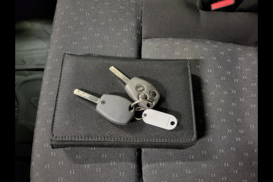 Opel Movano 2.3CDTI 164pk L4/H2 3500kg Trekgewicht Euro 6! Opel Movano 2.3CDTI 164pk L4/H2 3500kg Trekgewicht Euro 6!