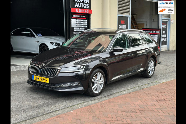 Škoda Superb Combi 2.0 TSI DSG 140Kw Navi Carplay Memory