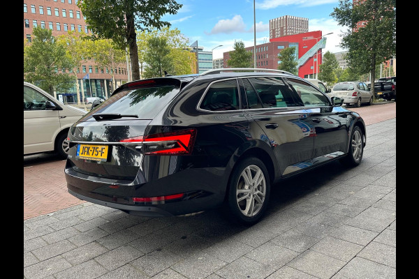 Škoda Superb Combi 2.0 TSI DSG 140Kw Navi Carplay Memory
