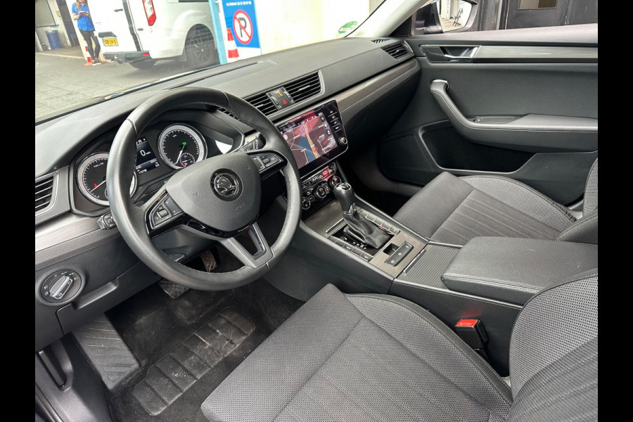 Škoda Superb Combi 2.0 TSI DSG 140Kw Navi Carplay Memory