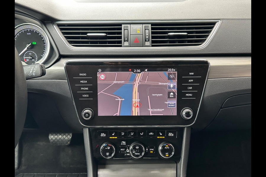 Škoda Superb Combi 2.0 TSI DSG 140Kw Navi Carplay Memory