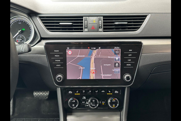 Škoda Superb Combi 2.0 TSI DSG 140Kw Navi Carplay Memory