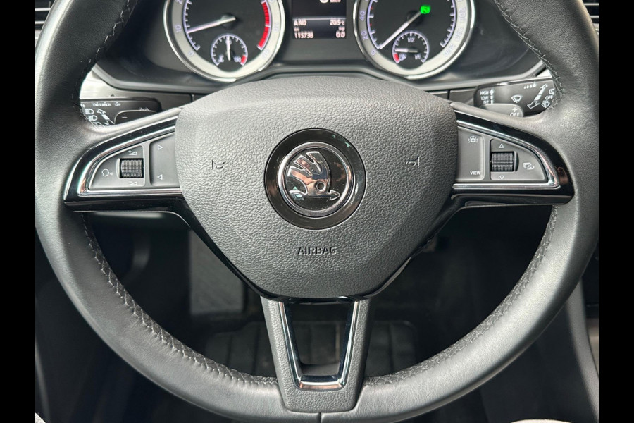 Škoda Superb Combi 2.0 TSI DSG 140Kw Navi Carplay Memory