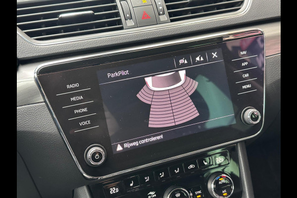 Škoda Superb Combi 2.0 TSI DSG 140Kw Navi Carplay Memory
