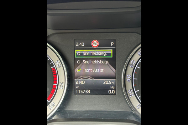 Škoda Superb Combi 2.0 TSI DSG 140Kw Navi Carplay Memory