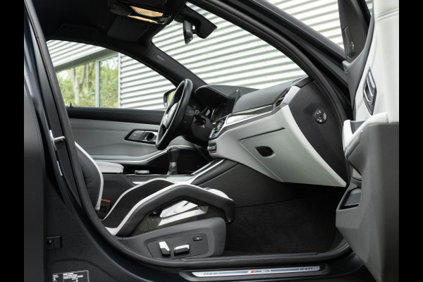 BMW 3 Serie M3 - Manual - Individual "Frozen Black" - Carbon Brakes - Bucket Seats