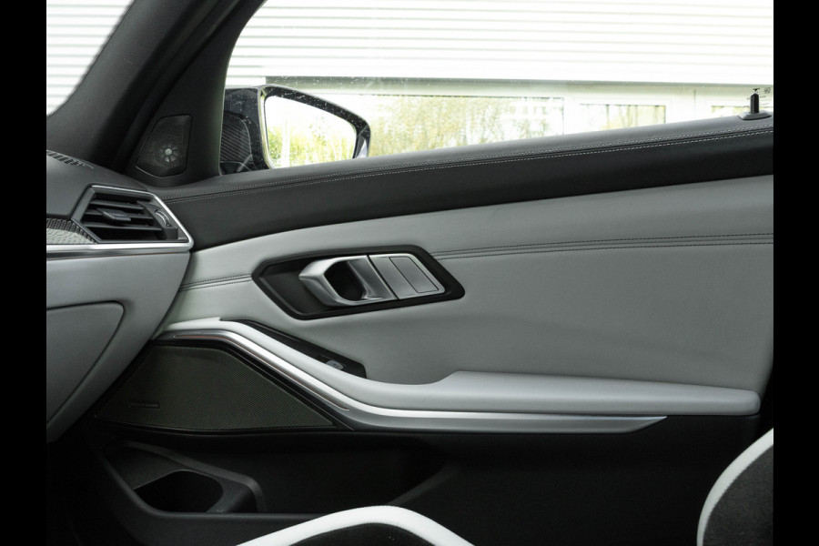 BMW 3 Serie M3 - Manual - Individual "Frozen Black" - Carbon Brakes - Bucket Seats