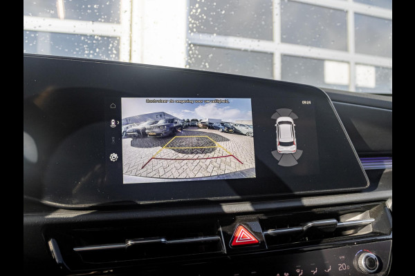 Kia Niro EV Edition Advanced 64.8 kWh l 100% SOH l Lederen bekleding l stoel stuurwiel verwarming l 17% bijtelling | Kia Niro EV Edition Advanced 64.8 kWh l 100% SOH l Lederen bekleding l stoel stuurwiel verwarming l 17% bijtelling |