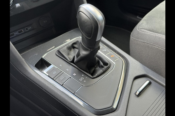 Volkswagen Tiguan 1.5 TSI R-line Automaat | Panoramadak | LED verlichting | Adaptieve cruise control | Black style | Adaptief demping systeem | St
