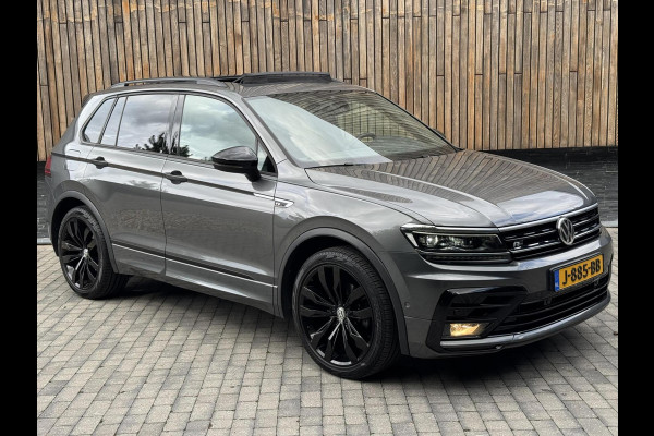 Volkswagen Tiguan 1.5 TSI R-line Automaat | Panoramadak | LED verlichting | Adaptieve cruise control | Black style | Adaptief demping systeem | St