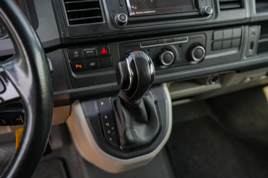 Volkswagen Transporter 2.0 TDI L2H3 Highline