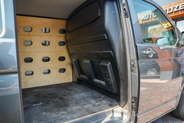 Volkswagen Transporter 2.0 TDI L2H3 Highline