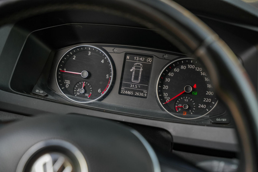 Volkswagen Transporter 2.0 TDI L2H3 Highline