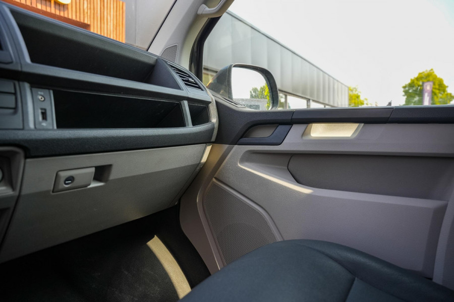 Volkswagen Transporter 2.0 TDI L2H3 Highline