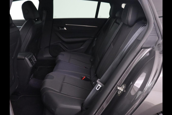 Peugeot 508 1.6 HYbrid 225 GT | Trekhaak | Stoelverwarming | Adaptive cruise | Carplay | Sfeerverlichting | Half leder | Navigatie | Camera | Keyess | PHEV | Plug In Peugeot 508 1.6 HYbrid 225 GT | Trekhaak | Stoelverwarming | Adaptive cruise | Carplay | Sfeerverlichting | Half leder | Navigatie | Camera | Keyess | PHEV | Plug In