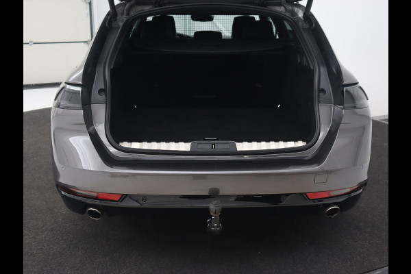 Peugeot 508 1.6 HYbrid 225 GT | Trekhaak | Stoelverwarming | Adaptive cruise | Carplay | Sfeerverlichting | Half leder | Navigatie | Camera | Keyess | PHEV | Plug In Peugeot 508 1.6 HYbrid 225 GT | Trekhaak | Stoelverwarming | Adaptive cruise | Carplay | Sfeerverlichting | Half leder | Navigatie | Camera | Keyess | PHEV | Plug In