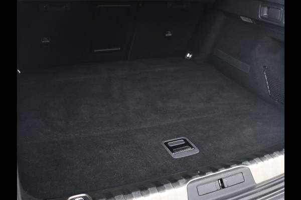 Peugeot 508 1.6 HYbrid 225 GT | Trekhaak | Stoelverwarming | Adaptive cruise | Carplay | Sfeerverlichting | Half leder | Navigatie | Camera | Keyess | PHEV | Plug In Peugeot 508 1.6 HYbrid 225 GT | Trekhaak | Stoelverwarming | Adaptive cruise | Carplay | Sfeerverlichting | Half leder | Navigatie | Camera | Keyess | PHEV | Plug In
