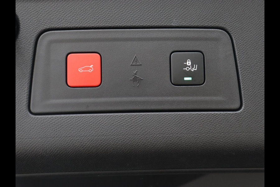 Peugeot 508 1.6 HYbrid 225 GT | Trekhaak | Stoelverwarming | Adaptive cruise | Carplay | Sfeerverlichting | Half leder | Navigatie | Camera | Keyess | PHEV | Plug In Peugeot 508 1.6 HYbrid 225 GT | Trekhaak | Stoelverwarming | Adaptive cruise | Carplay | Sfeerverlichting | Half leder | Navigatie | Camera | Keyess | PHEV | Plug In