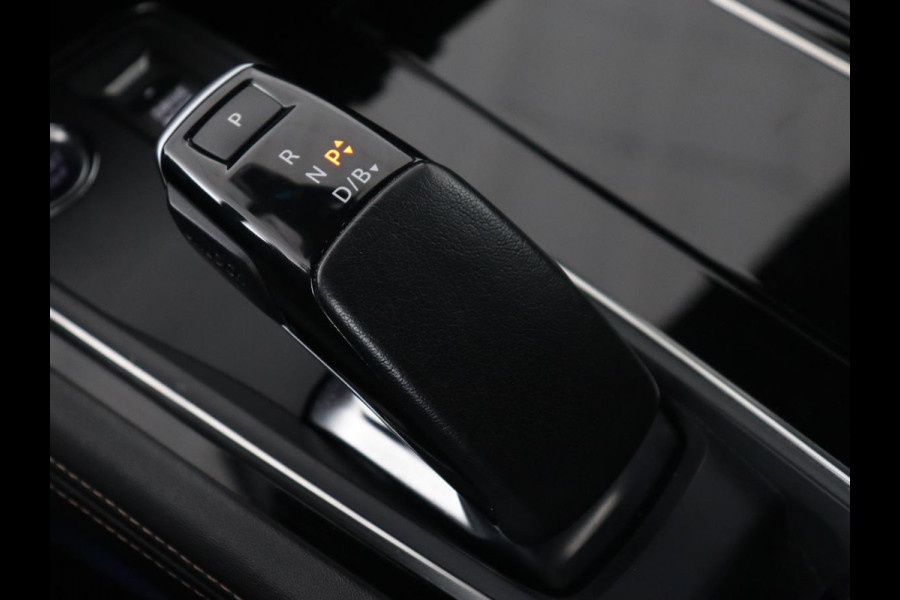 Peugeot 508 1.6 HYbrid 225 GT | Trekhaak | Stoelverwarming | Adaptive cruise | Carplay | Sfeerverlichting | Half leder | Navigatie | Camera | Keyess | PHEV | Plug In Peugeot 508 1.6 HYbrid 225 GT | Trekhaak | Stoelverwarming | Adaptive cruise | Carplay | Sfeerverlichting | Half leder | Navigatie | Camera | Keyess | PHEV | Plug In