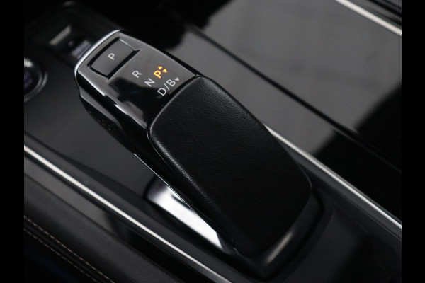 Peugeot 508 1.6 HYbrid 225 GT | Trekhaak | Stoelverwarming | Adaptive cruise | Carplay | Sfeerverlichting | Half leder | Navigatie | Camera | Keyess | PHEV | Plug In Peugeot 508 1.6 HYbrid 225 GT | Trekhaak | Stoelverwarming | Adaptive cruise | Carplay | Sfeerverlichting | Half leder | Navigatie | Camera | Keyess | PHEV | Plug In