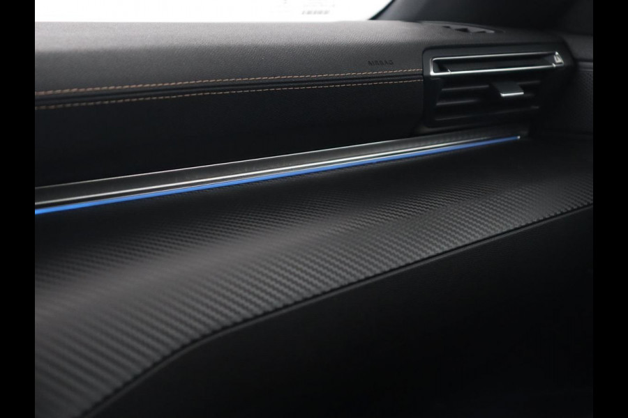Peugeot 508 1.6 HYbrid 225 GT | Trekhaak | Stoelverwarming | Adaptive cruise | Carplay | Sfeerverlichting | Half leder | Navigatie | Camera | Keyess | PHEV | Plug In Peugeot 508 1.6 HYbrid 225 GT | Trekhaak | Stoelverwarming | Adaptive cruise | Carplay | Sfeerverlichting | Half leder | Navigatie | Camera | Keyess | PHEV | Plug In