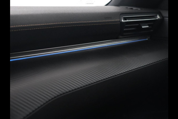 Peugeot 508 1.6 HYbrid 225 GT | Trekhaak | Stoelverwarming | Adaptive cruise | Carplay | Sfeerverlichting | Half leder | Navigatie | Camera | Keyess | PHEV | Plug In Peugeot 508 1.6 HYbrid 225 GT | Trekhaak | Stoelverwarming | Adaptive cruise | Carplay | Sfeerverlichting | Half leder | Navigatie | Camera | Keyess | PHEV | Plug In