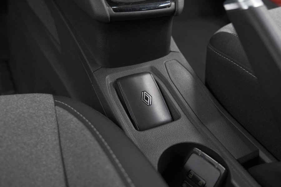 Renault Clio TCe 90 GPF Evolution | Camera | Navigatie | Apple Carplay | Parkeersensoren | Stoelverwarming