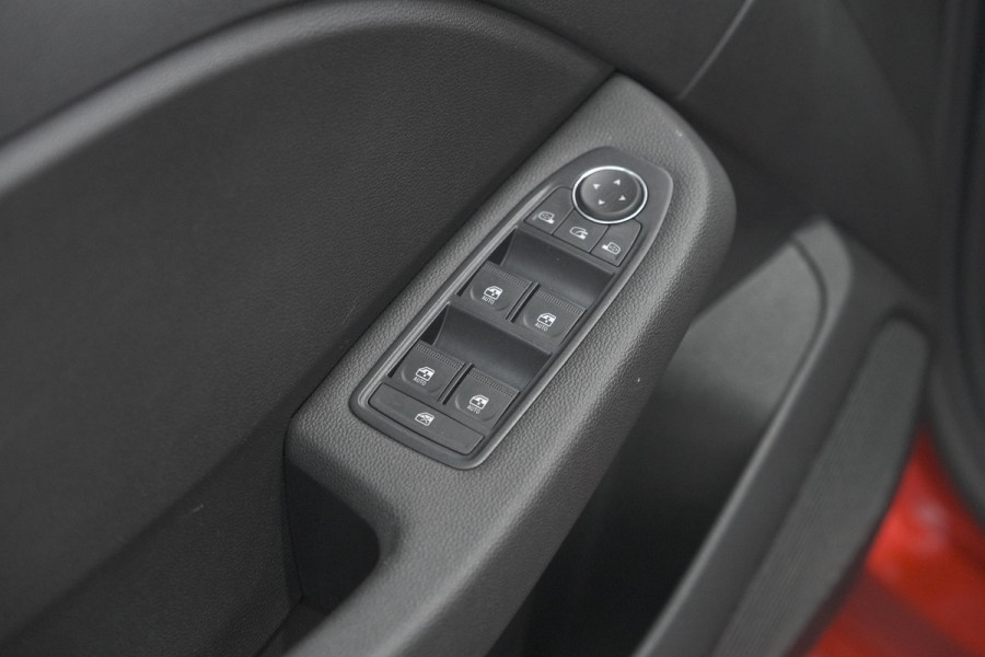 Renault Clio TCe 90 GPF Evolution | Camera | Navigatie | Apple Carplay | Parkeersensoren | Stoelverwarming