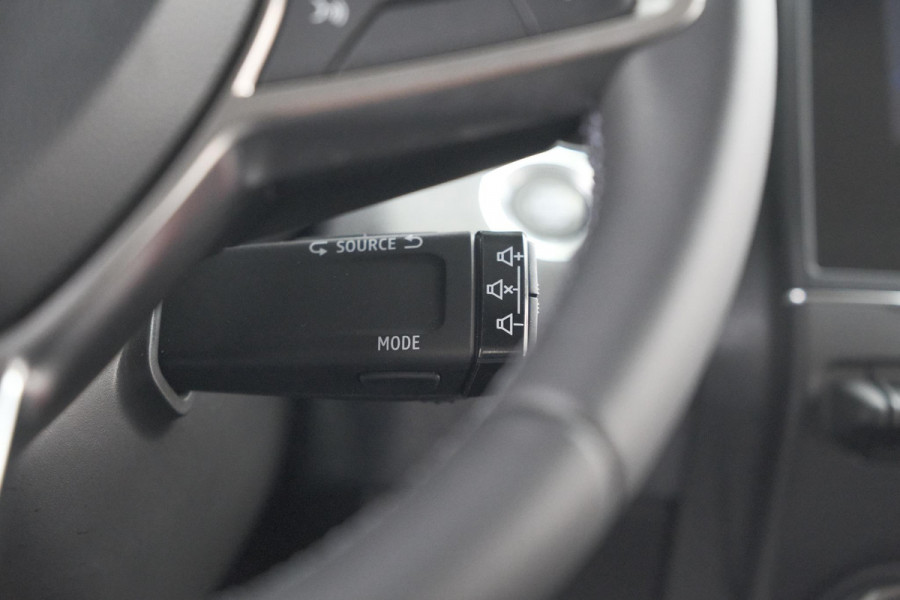 Renault Clio TCe 90 GPF Evolution | Camera | Navigatie | Apple Carplay | Parkeersensoren | Stoelverwarming