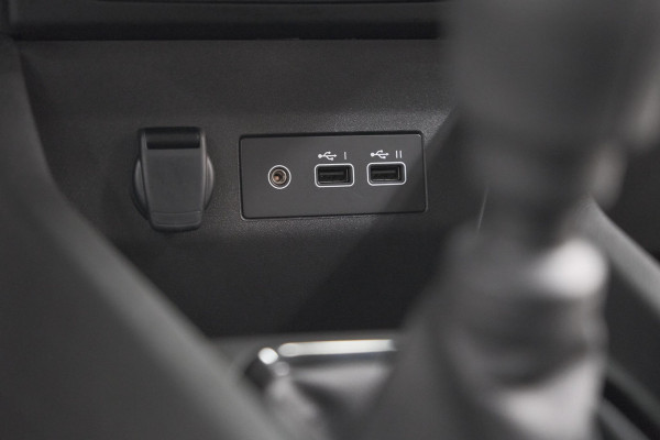 Renault Clio TCe 90 GPF Evolution | Camera | Navigatie | Apple Carplay | Parkeersensoren | Stoelverwarming