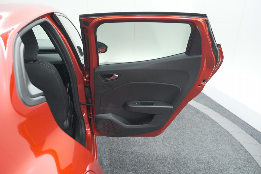 Renault Clio TCe 90 GPF Evolution | Camera | Navigatie | Apple Carplay | Parkeersensoren | Stoelverwarming