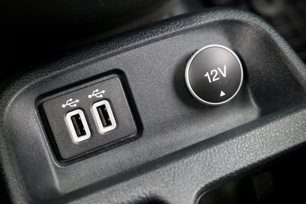 Ford Transit Connect 1.5 EcoBlue L2 | Inrichting | Cruise control | Trekhaak | CarPlay | Airco | Elek. ramen | NAP Logisch | Nieuwe APK | Dealer onderhouden