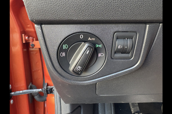 Volkswagen Polo 1.0 TSi 95pk Comfortline Business VIRTUAL/CLIMA/NAVI/CARPLAY/PDC/16INCH/ADAPT.CRUISE Volkswagen Polo 1.0 TSi 95pk Comfortline Business VIRTUAL/CLIMA/NAVI/CARPLAY/PDC/16INCH/ADAPT.CRUISE