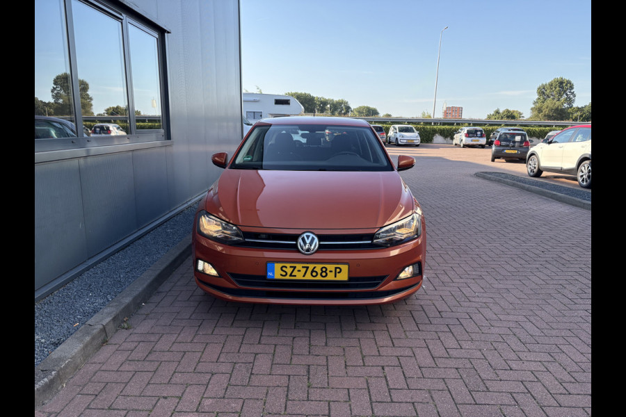 Volkswagen Polo 1.0 TSi 95pk Comfortline Business VIRTUAL/CLIMA/NAVI/CARPLAY/PDC/16INCH/ADAPT.CRUISE Volkswagen Polo 1.0 TSi 95pk Comfortline Business VIRTUAL/CLIMA/NAVI/CARPLAY/PDC/16INCH/ADAPT.CRUISE