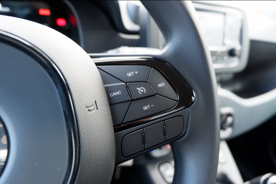 Fiat Panda 1.0 Hybrid City / INCL. 2 jaar FabrieksGarantie