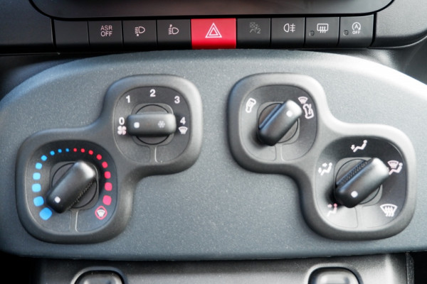 Fiat Panda 1.0 Hybrid City / INCL. 2 jaar FabrieksGarantie