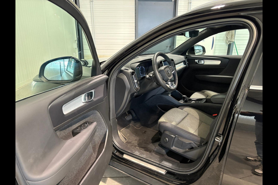 Volvo XC40 T4 Aut. Plug-in Hybrid Core Bright Parkeercamera 211pk Volvo XC40 T4 Aut. Plug-in Hybrid Core Bright Parkeercamera 211pk