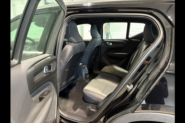Volvo XC40 T4 Aut. Plug-in Hybrid Core Bright Parkeercamera 211pk Volvo XC40 T4 Aut. Plug-in Hybrid Core Bright Parkeercamera 211pk