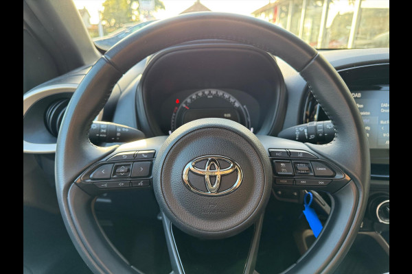 Toyota Aygo X 1.0 VVT-i Automaat Pulse Bi-Tone | Trekhaak, Lichtmetalen velgen, Privacy glass, Parkeercamera, Apple CarPlay/Android auto Toyota Aygo X 1.0 VVT-i Automaat Pulse Bi-Tone | Trekhaak, Lichtmetalen velgen, Privacy glass, Parkeercamera, Apple CarPlay/Android auto